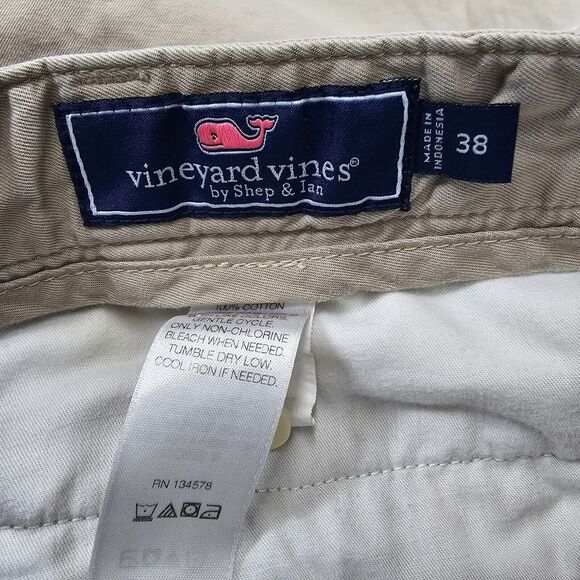 Vineyard Vines Men's Club Shorts Tan Khaki Club Chino Size 38 - Picture 4 of 9